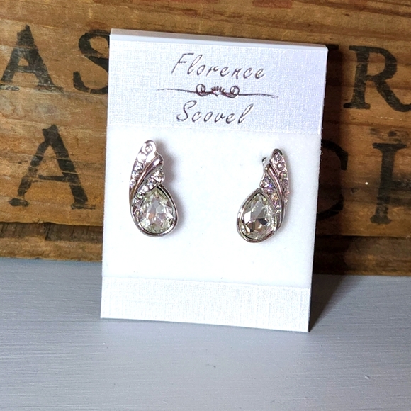 Angel Tear Pendant Set- Crystal - Picture 2 of 2